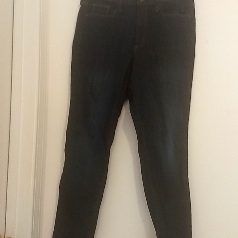 ⭐⭐ 8 for $25 Universal Threads dark skinny jeans